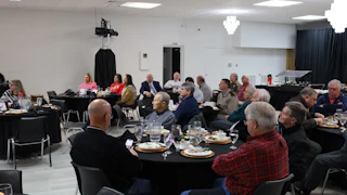 GH Region3 Thib Rotaty Lunch Crowd Listening6
